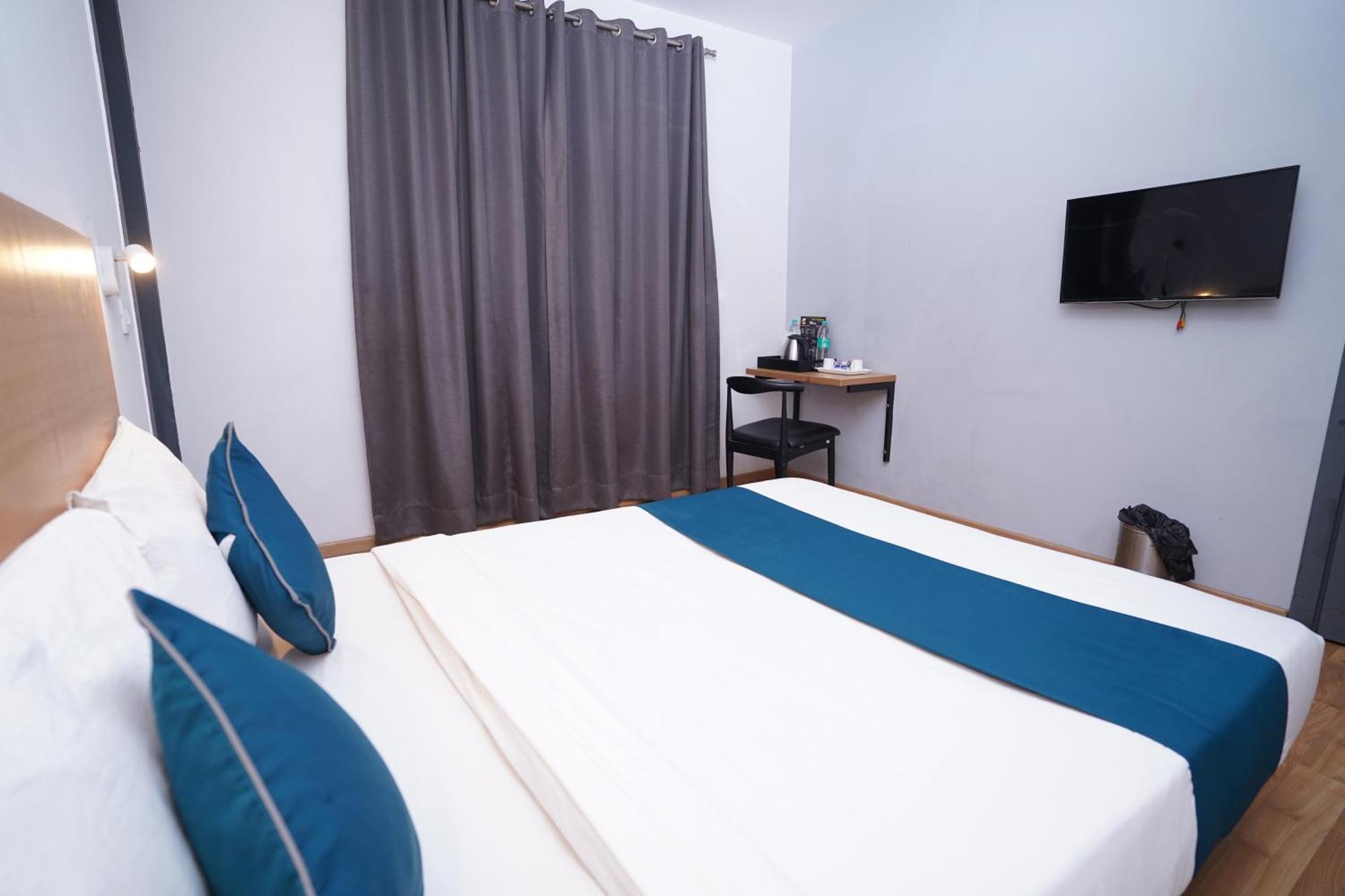 דלהי Hotel Mira Residency- Outer Ring Road, Paschim Vihar מראה חיצוני תמונה
